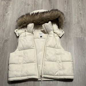 American Eagle Cream Puffer Vest with Faux Fur Trim
